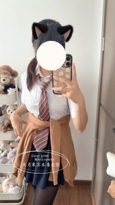 ミニマム女子 × ベタベタ甘えん坊