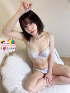 童顔系美少女 × あどけない魅力