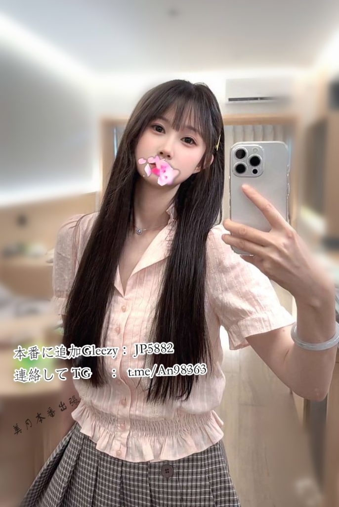 v-686x1024 ⭐️ もじもじ密着 160cm・Cカップ