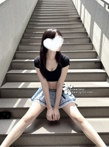 z. (2)